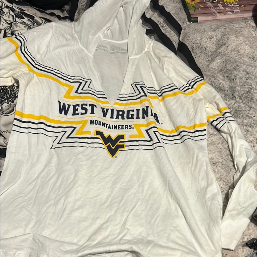Creative Apparel Concepts White T-Shirt